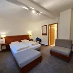 Hotel Hotel Waldquelle - Baumhaushotel Aerzen