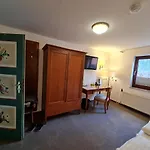 Waldquelle - Baumhaushotel 3* Aerzen