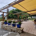 Waldquelle - Baumhaushotel Aerzen