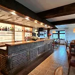 Hotel Hotel Waldquelle - Baumhaushotel Aerzen 3*
