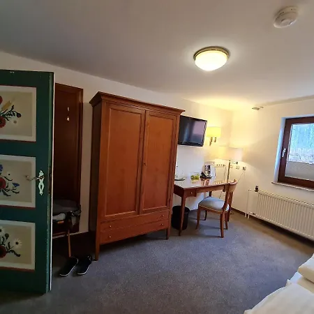 Waldquelle - Baumhaushotel 3* Aerzen