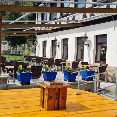 Waldquelle - Baumhaushotel