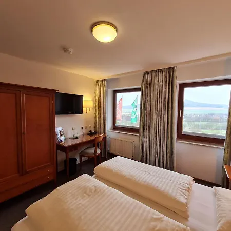Hotel Waldquelle - Baumhaushotel Aerzen