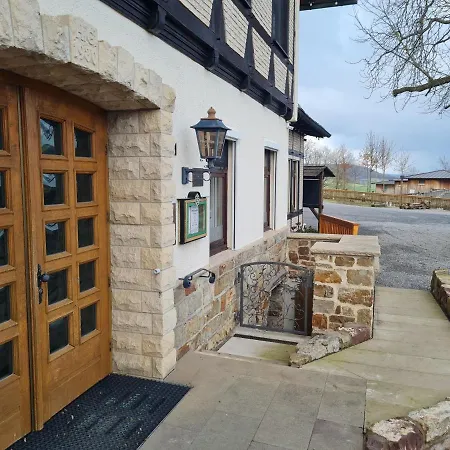 Waldquelle - Baumhaushotel Aerzen