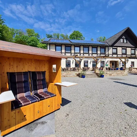 Hotel Waldquelle - Baumhaushotel 3*