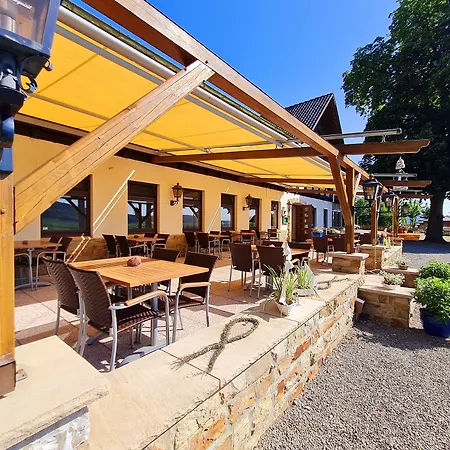 Waldquelle - Baumhaushotel 3*