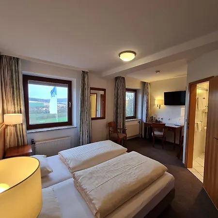 فندق Waldquelle - Baumhaushotel 3*