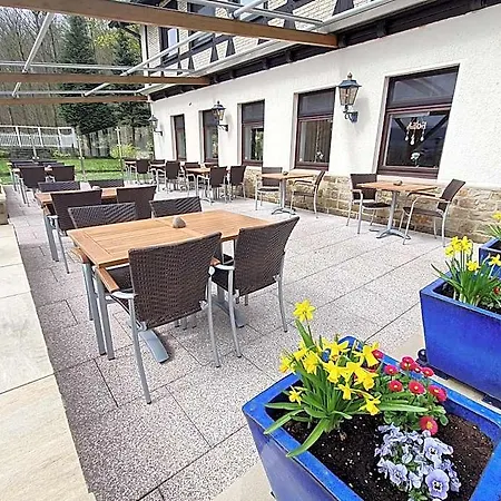 Hotel Waldquelle - Baumhaushotel Aerzen