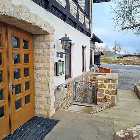 Hotel Waldquelle - Baumhaushotel Aerzen 3*