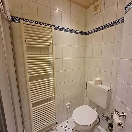 Waldquelle - Baumhaushotel מלון 3*