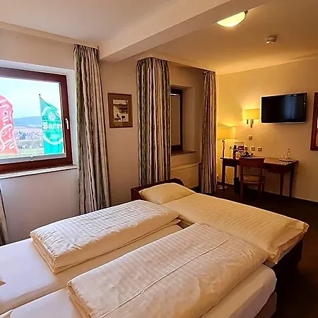 Hotel Waldquelle - Baumhaushotel Aerzen Hotel 3*