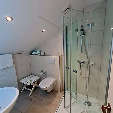 Waldquelle - Baumhaushotel מלון 3*