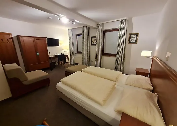 Hotel Waldquelle - Baumhaushotel 3*