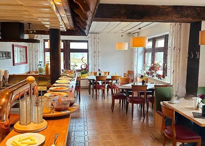 Waldquelle - Baumhaushotel 3*